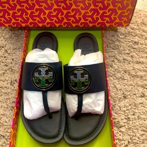 SOLD!!!!!Tory Burch Benton Band Flat Sandal Calf Leather Size 6.5